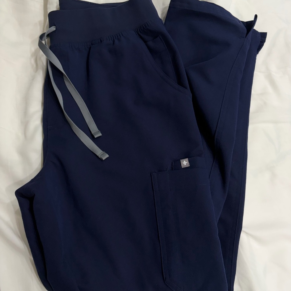 FIGS Yola High-Waisted Slim Scrub Pants